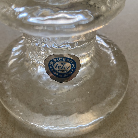 Pair of glass candlesticks - Picture 2 of 5